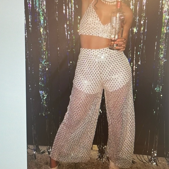 New with tags IXIAH sequin set - Picture 1 of 3